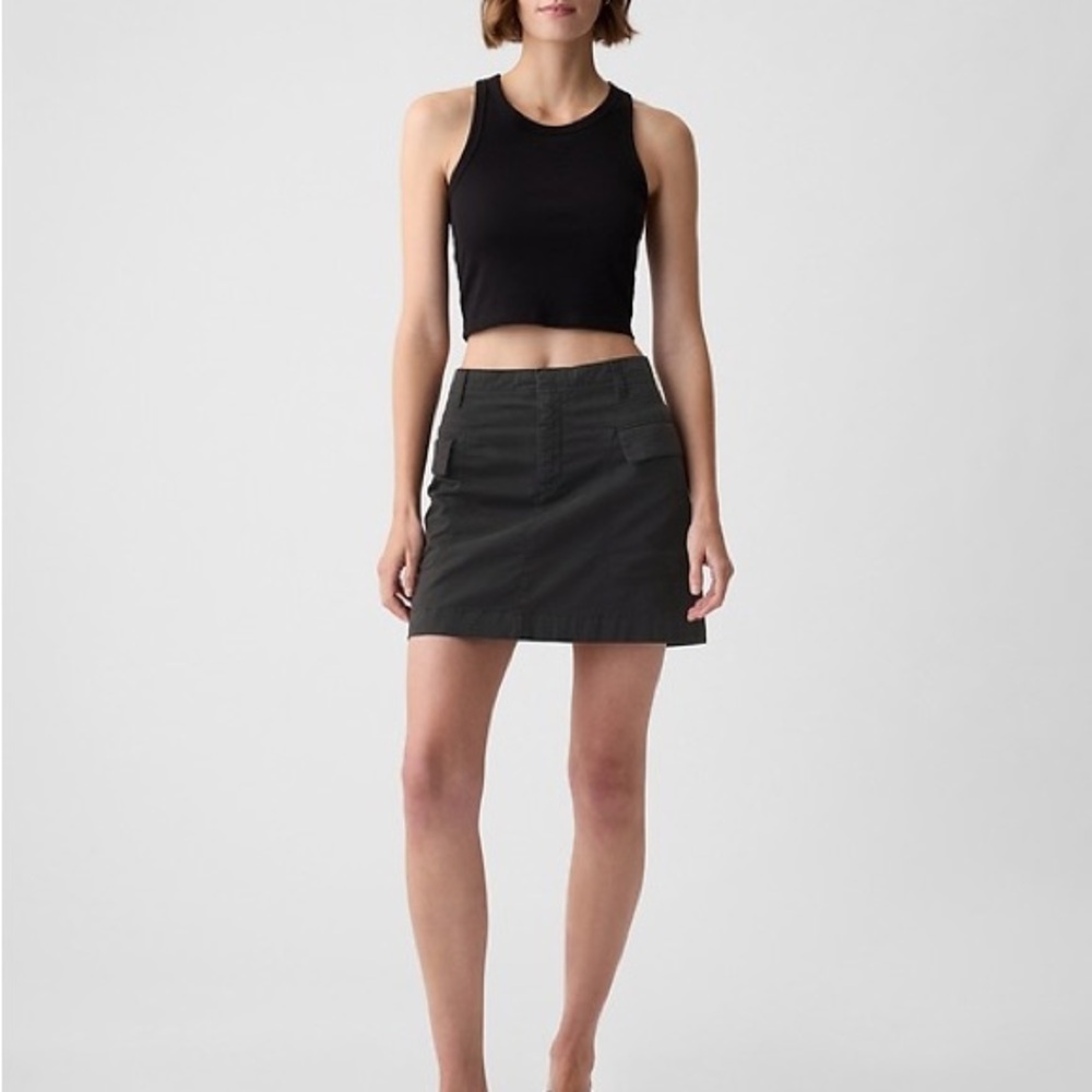 GAP Black Zippered Skirt